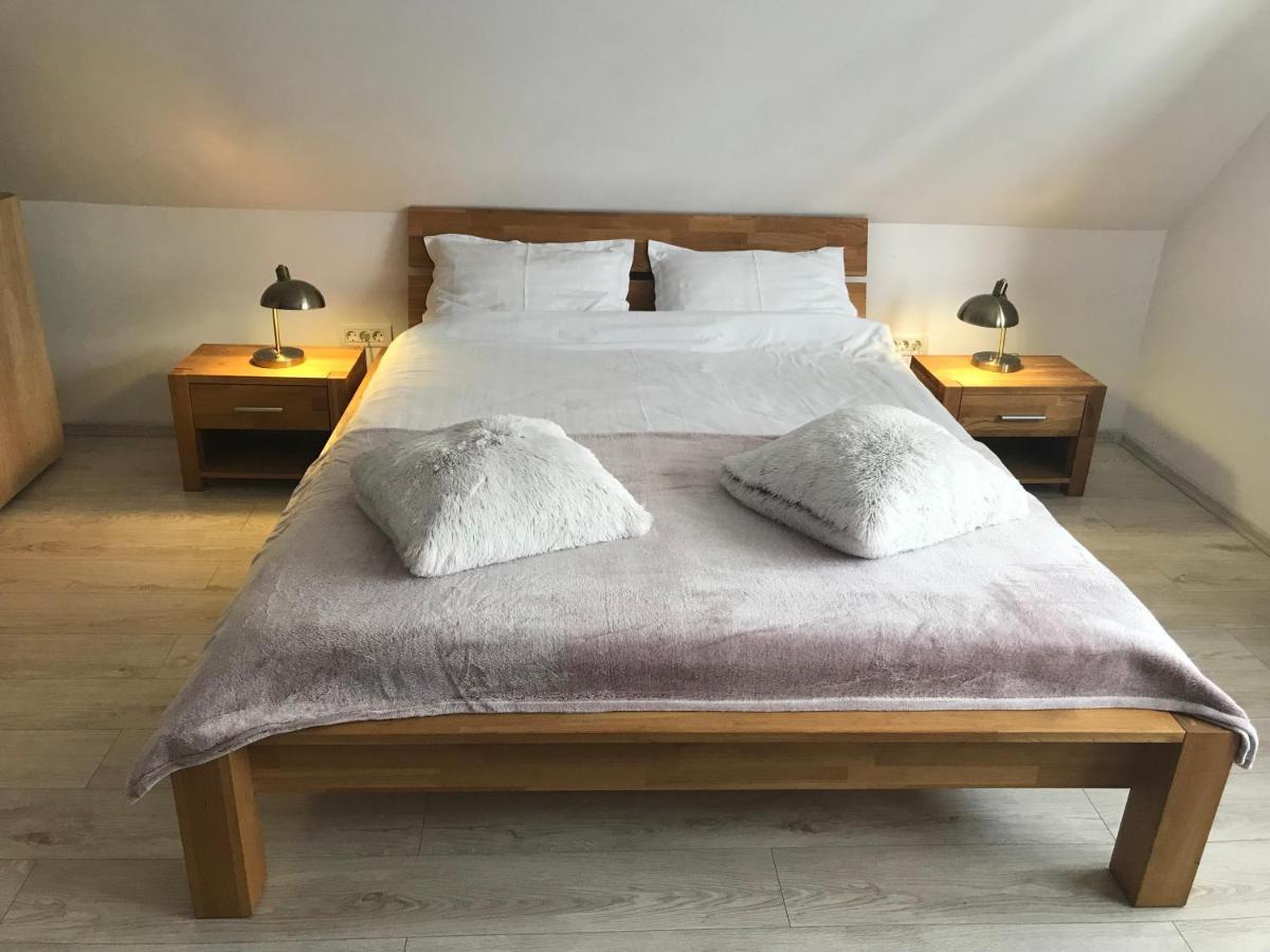 Apartament Modern Брашов Екстериор снимка