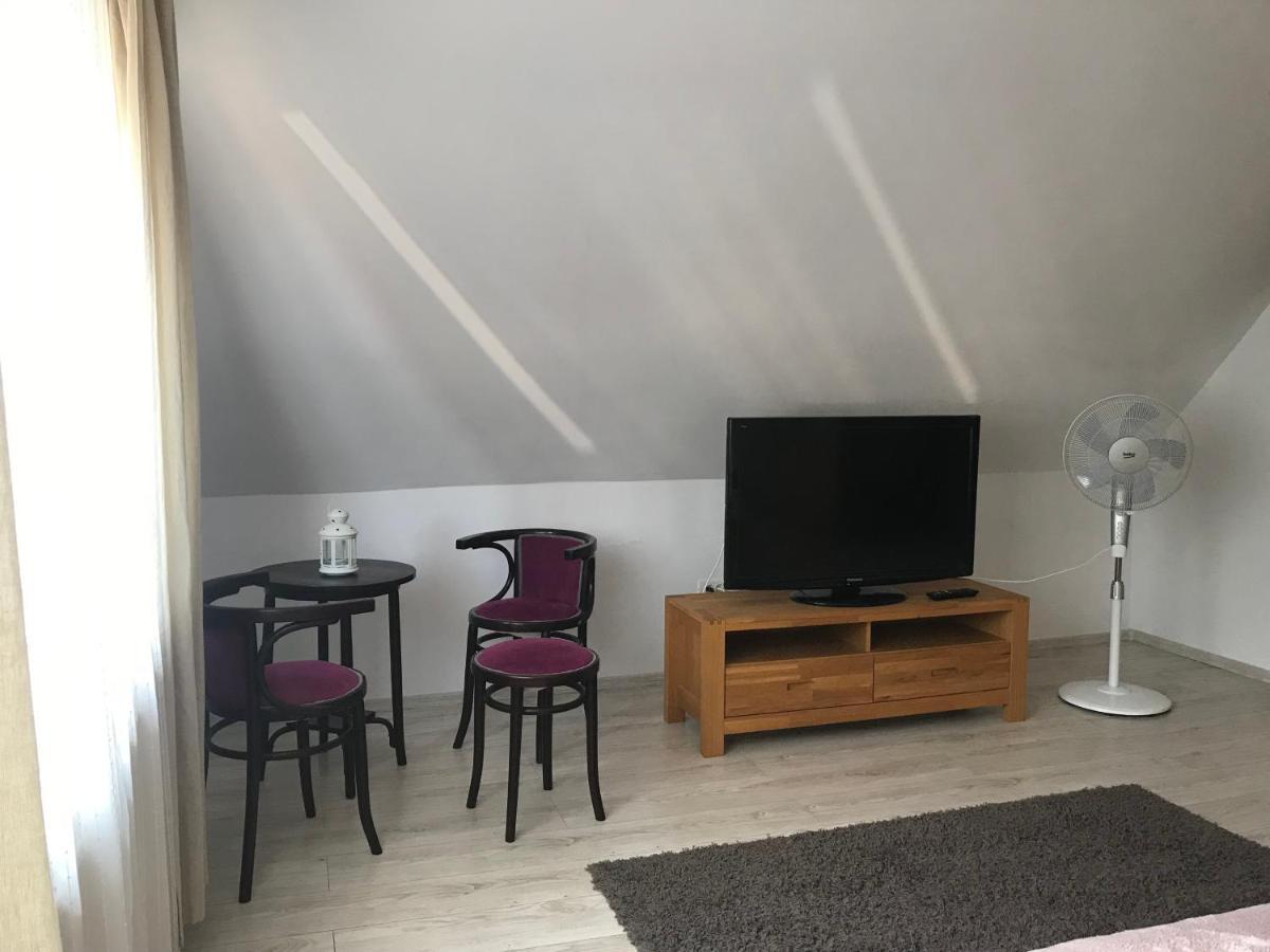 Apartament Modern Брашов Екстериор снимка