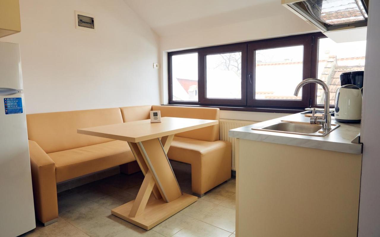 Apartament Modern Брашов Екстериор снимка