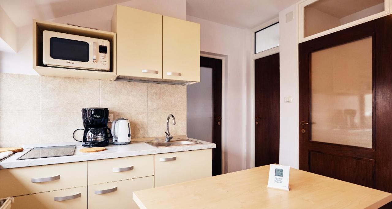 Apartament Modern Брашов Екстериор снимка