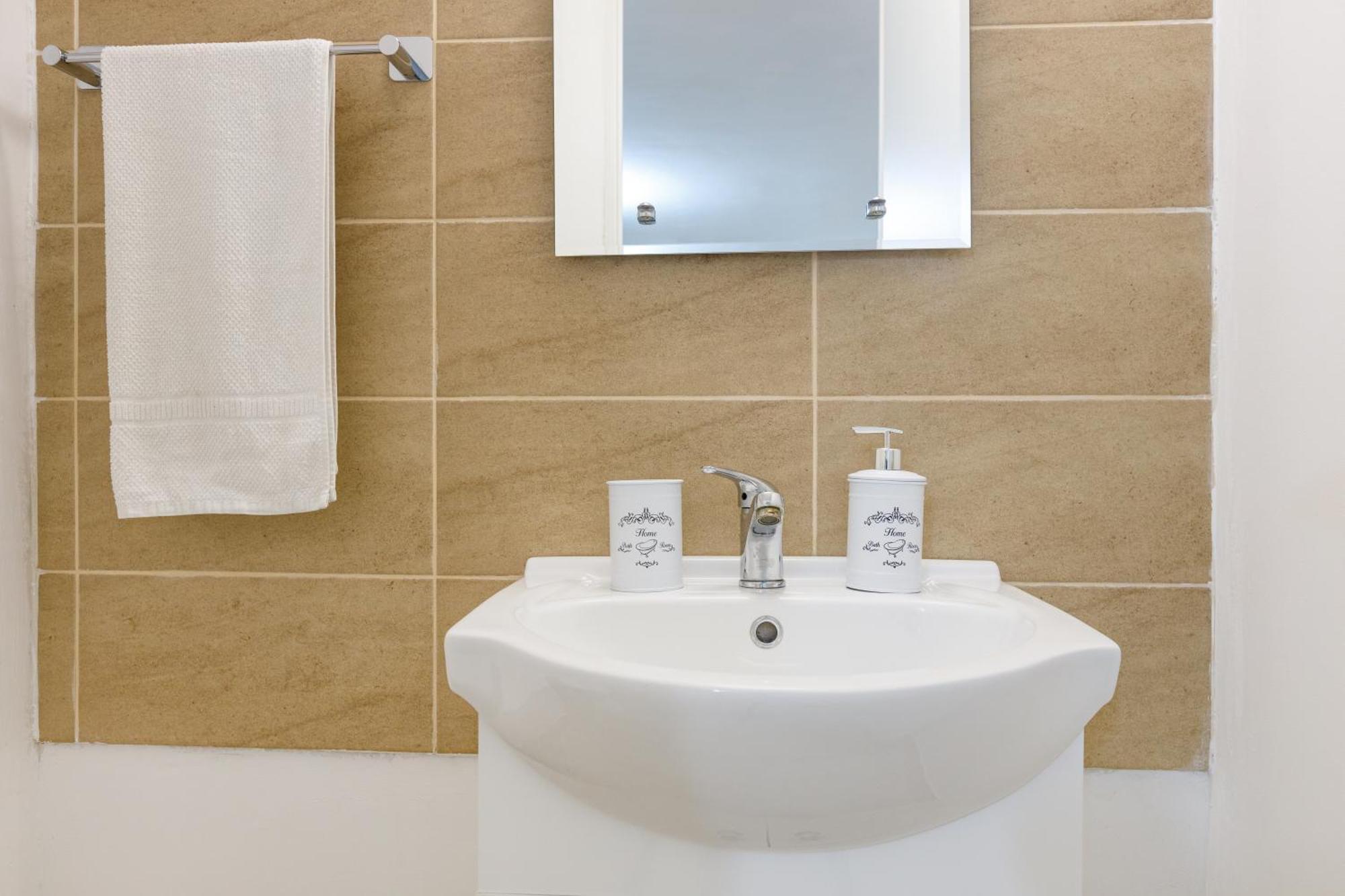 Apartament Modern Брашов Екстериор снимка