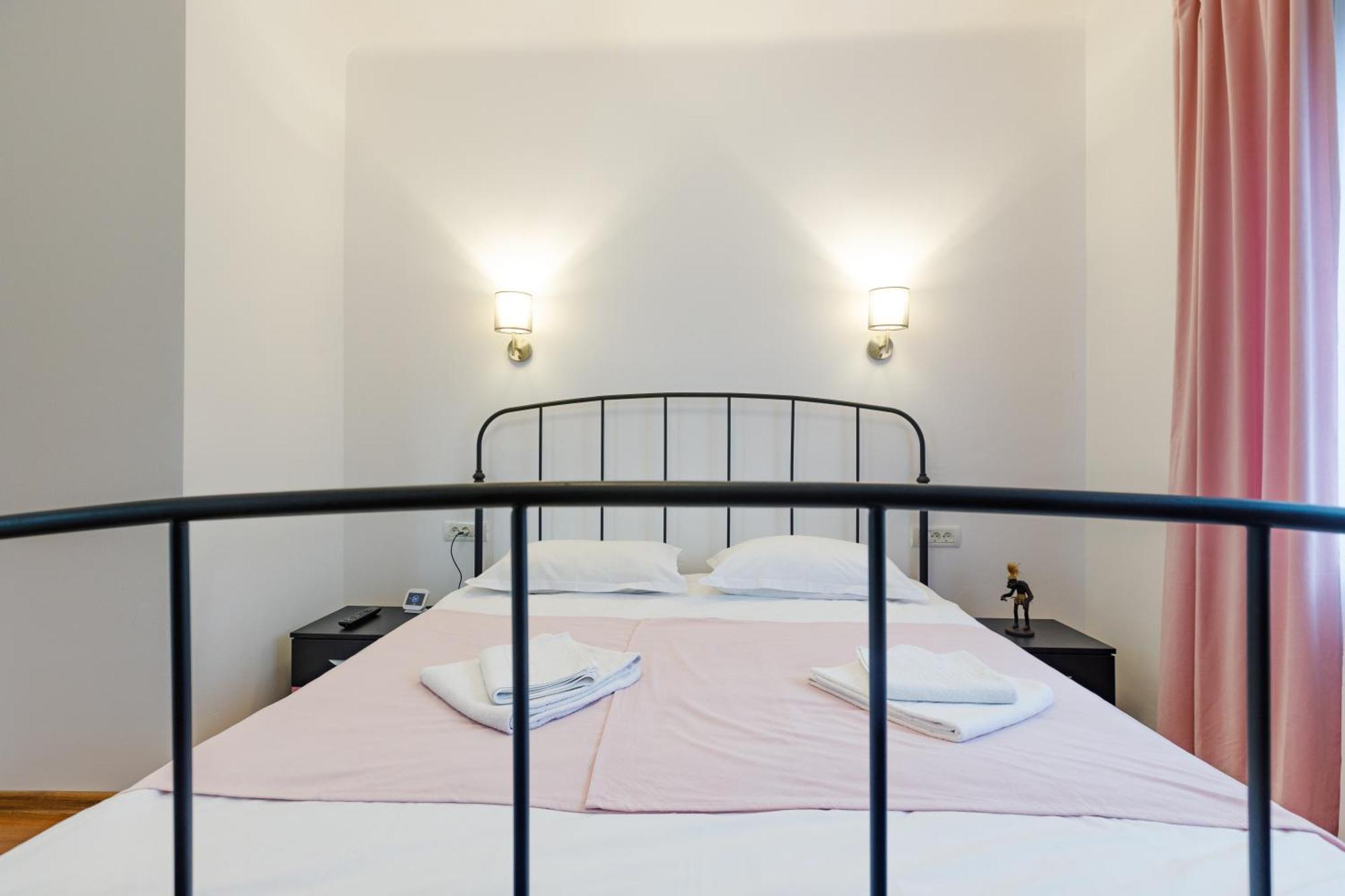Apartament Modern Брашов Екстериор снимка