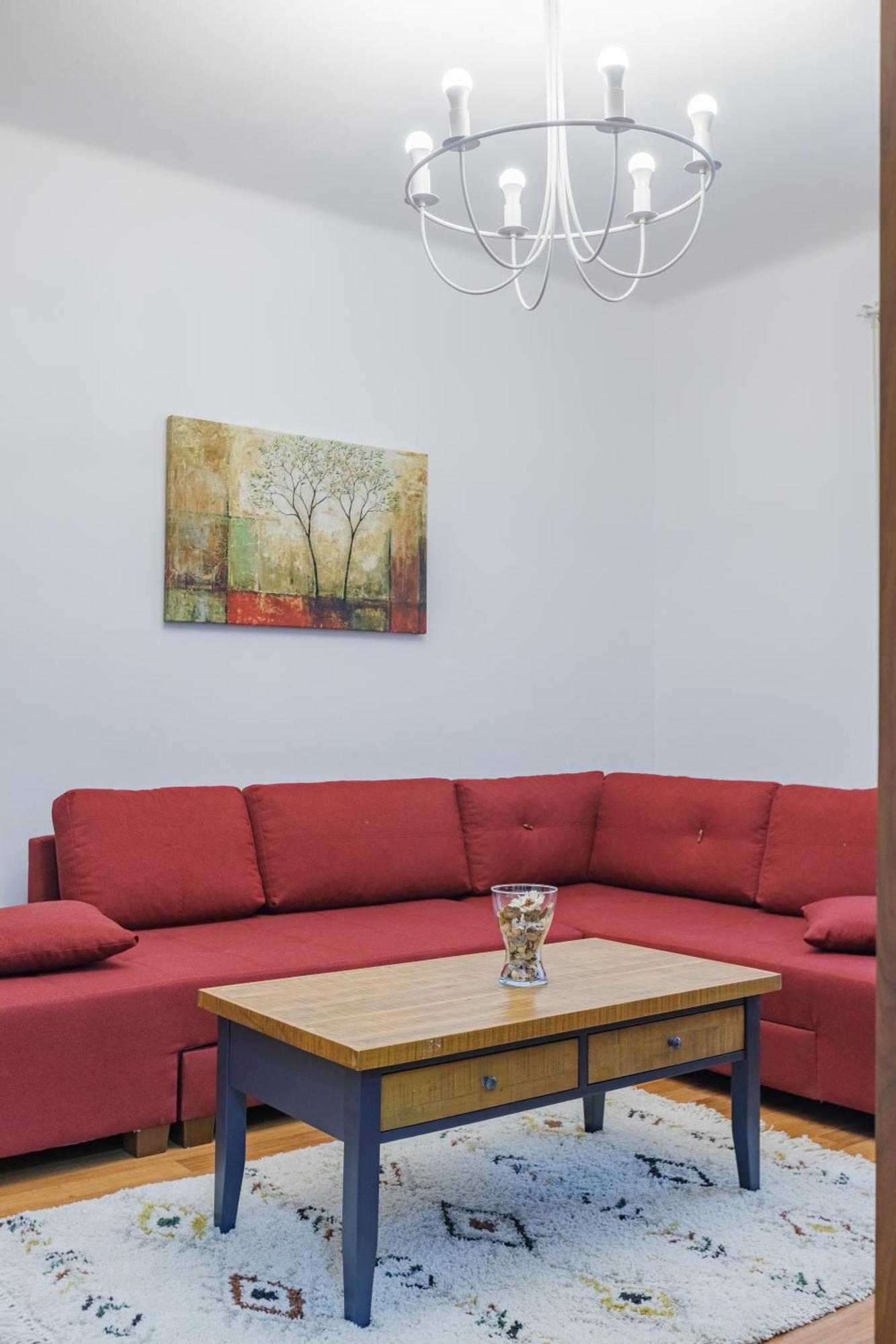 Apartament Modern Брашов Екстериор снимка