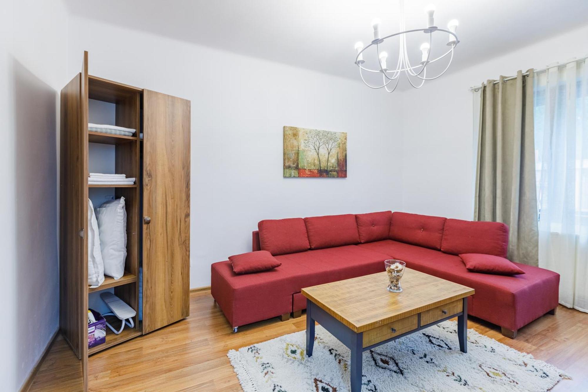 Apartament Modern Брашов Екстериор снимка