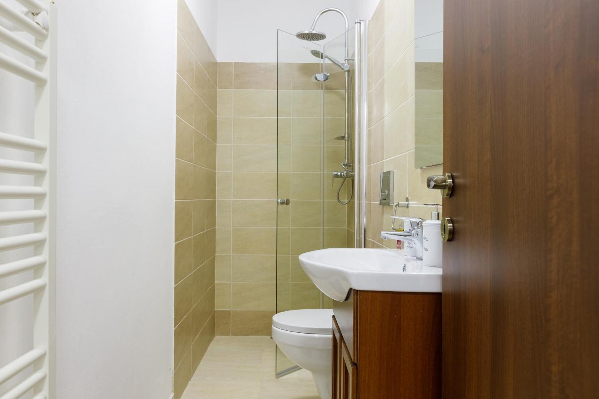 Apartament Modern Брашов Екстериор снимка