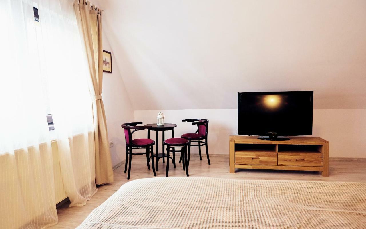 Apartament Modern Брашов Екстериор снимка